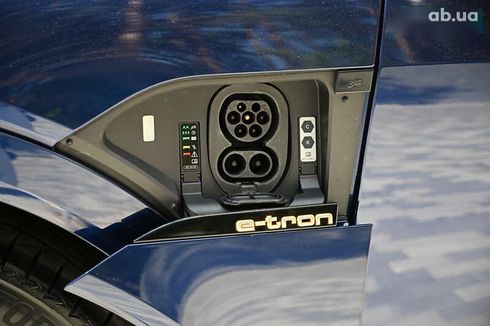 Audi E-Tron 2022 - фото 14