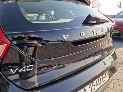 Volvo V40 2018 - фото 13