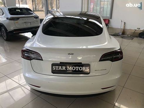 Tesla Model 3 2020 - фото 14