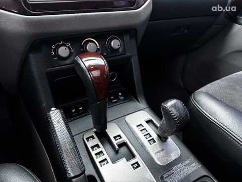 Mitsubishi Pajero Wagon 2006 серый - фото 26