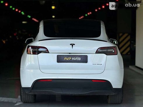 Tesla Model Y 2022 - фото 8