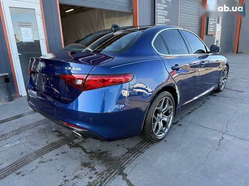 Alfa Romeo Giulia 2019 - фото 4