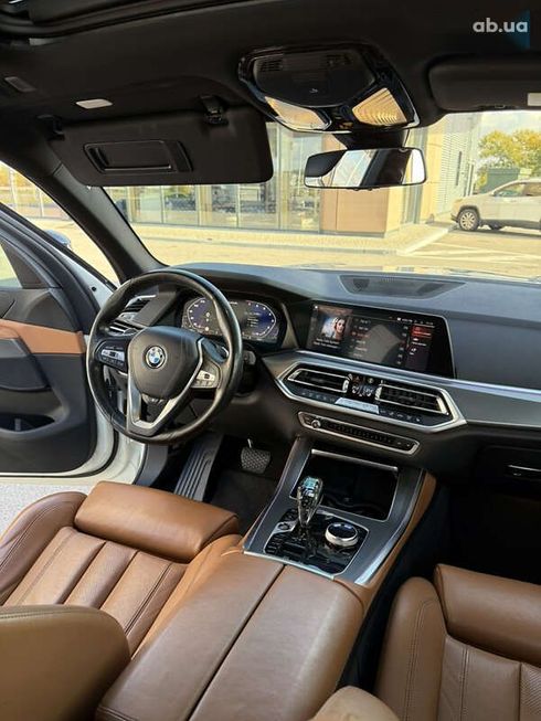 BMW X5 2018 - фото 19