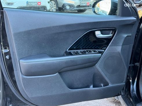 Kia Niro 2022 черный - фото 13