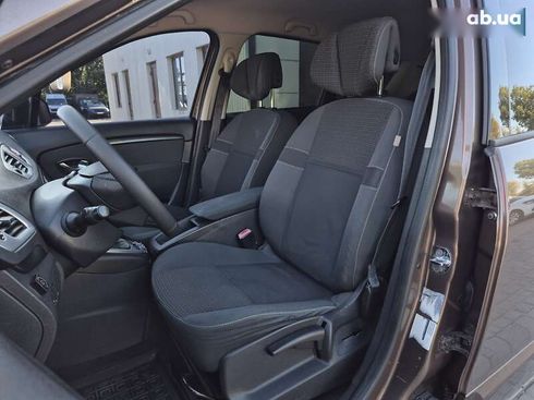 Renault Scenic 2010 - фото 26