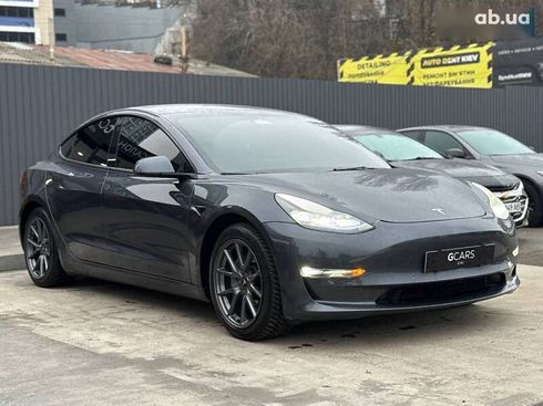 Tesla Model 3 2022 - фото 3