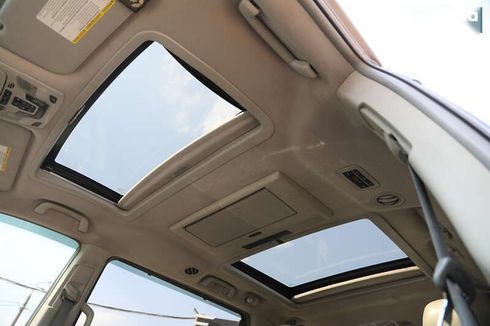 Toyota Sienna 2010 - фото 25