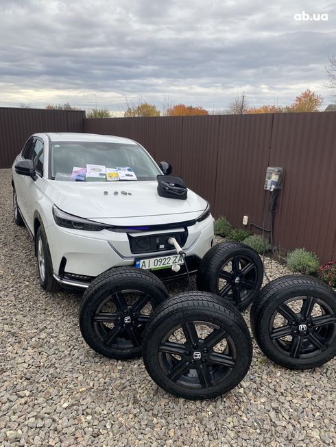 Honda e:NS1 2023 белый - фото 5