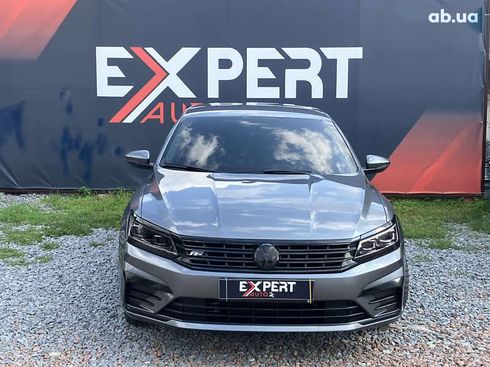 Volkswagen Passat 2017 - фото 2