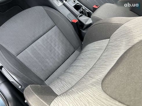 Skoda Octavia 2019 - фото 30