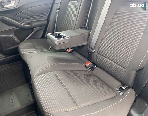 Ford Focus 2019 - фото 11