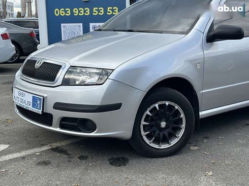 Skoda Fabia 2006 - фото 11