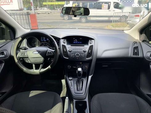 Ford Focus 2015 - фото 16