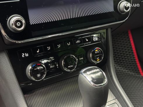 Skoda Superb 2022 серый - фото 29