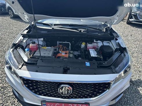 MG ZS EV 2021 - фото 17
