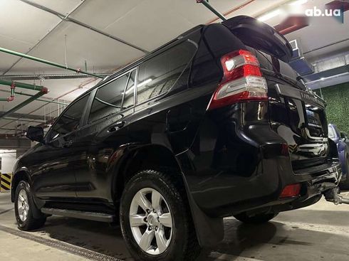 Toyota Land Cruiser Prado 2016 - фото 12