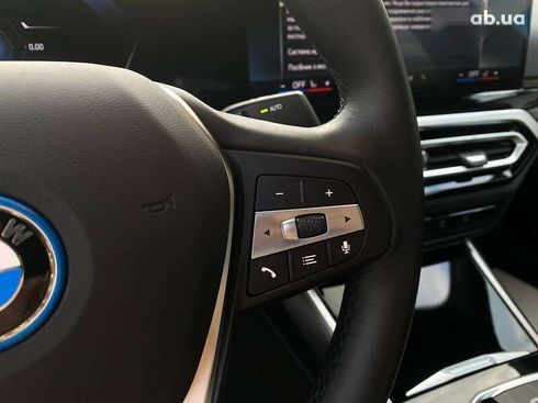 BMW i4 2023 - фото 18