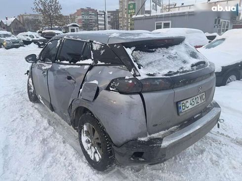 Peugeot e-2008 2020 - фото 9