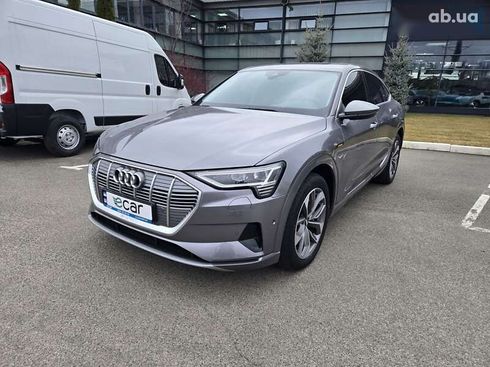 Audi E-Tron 2021 - фото 2