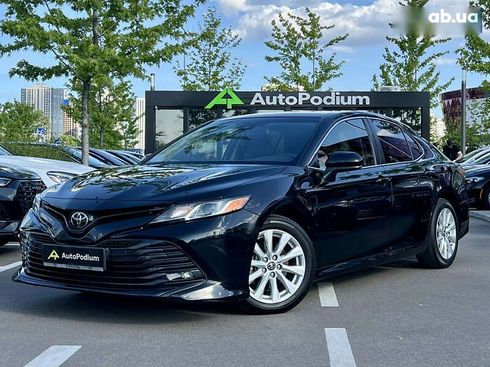 Toyota Camry 2017 - фото 11