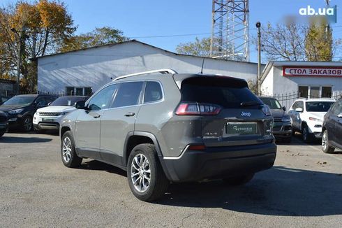 Jeep Cherokee 2019 - фото 6
