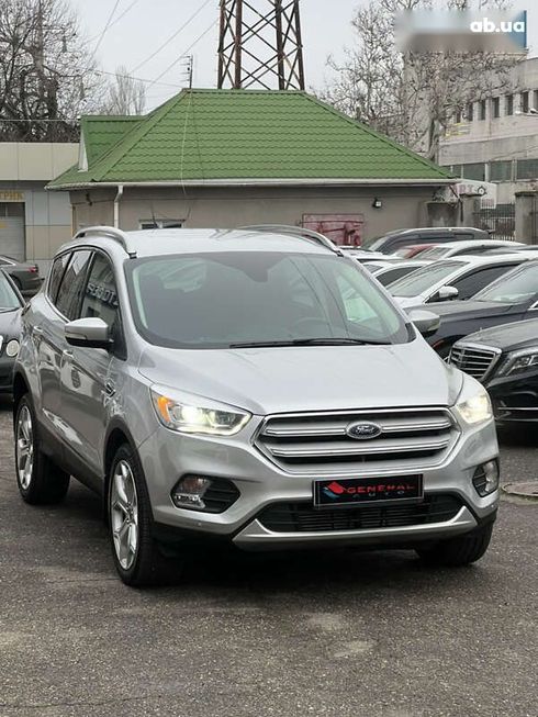 Ford Escape 2019 - фото 3
