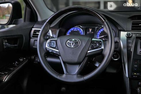 Toyota Camry 2015 - фото 14