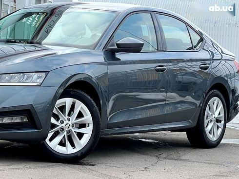 Skoda Octavia 2020 - фото 10