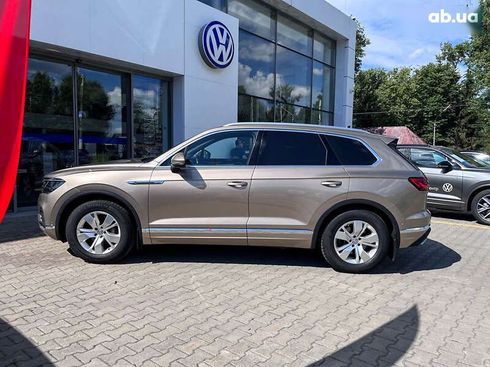 Volkswagen Touareg 2019 - фото 6