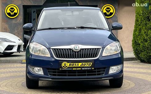 Skoda Fabia 2012 - фото 2