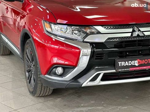 Mitsubishi Outlander 2016 - фото 3
