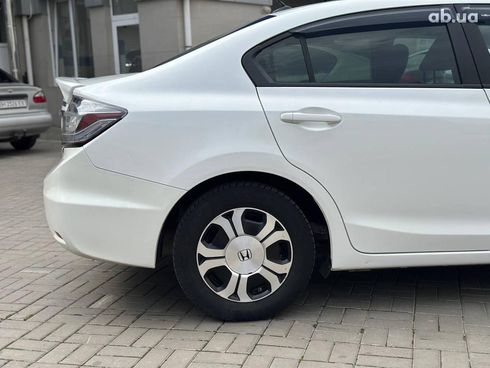 Honda Civic 2015 белый - фото 4