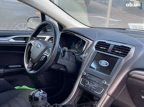 Ford Fusion 2017 - фото 10