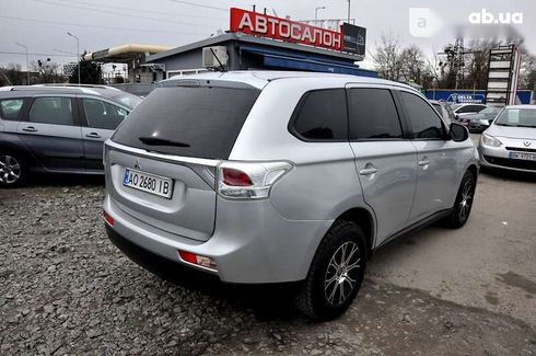 Mitsubishi Outlander 2014 - фото 7