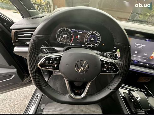 Volkswagen Touareg 2022 - фото 13