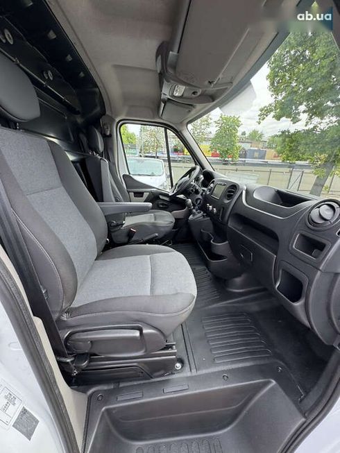 Renault Master 2018 - фото 24