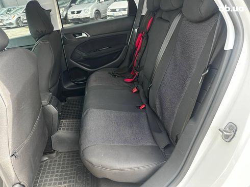 Peugeot 308 2019 белый - фото 84