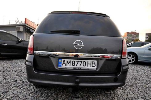 Opel Astra 2010 - фото 9