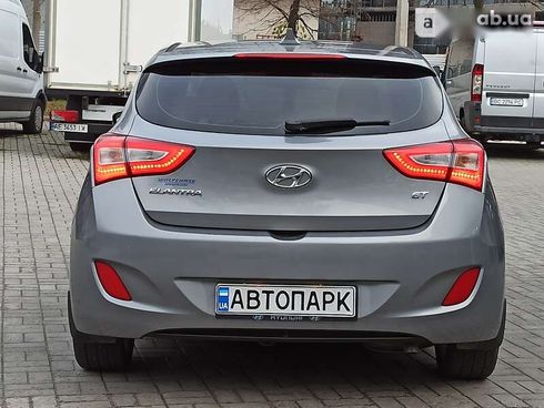 Hyundai Elantra 2014 - фото 8