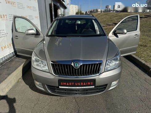 Skoda Octavia 2010 - фото 6