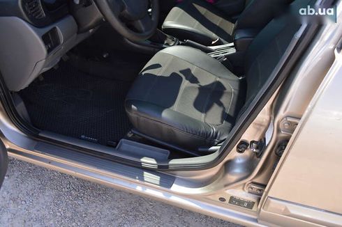 Nissan Almera Classic 2011 - фото 8