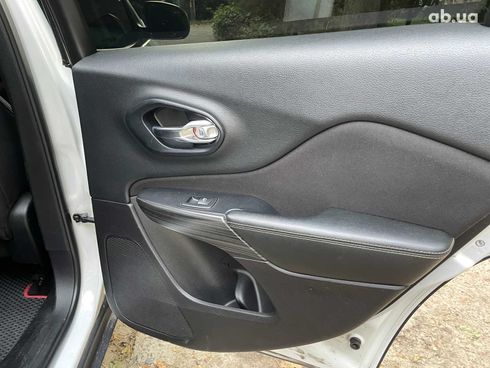 Jeep Cherokee 2014 белый - фото 53