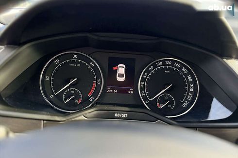 Skoda Superb 2019 - фото 18