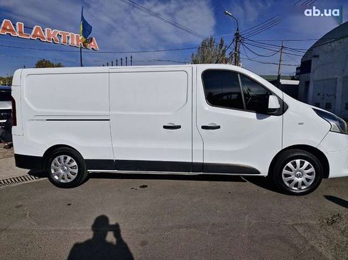 Renault Trafic 2015 - фото 7