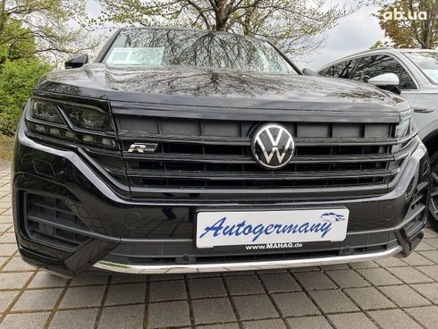 Volkswagen Touareg 2022 - фото 2