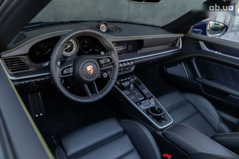 Porsche 911 2023 - фото 18