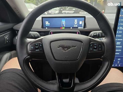 Ford Mustang Mach-E 2022 - фото 12