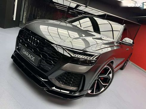 Audi RS Q8 2021 - фото 9