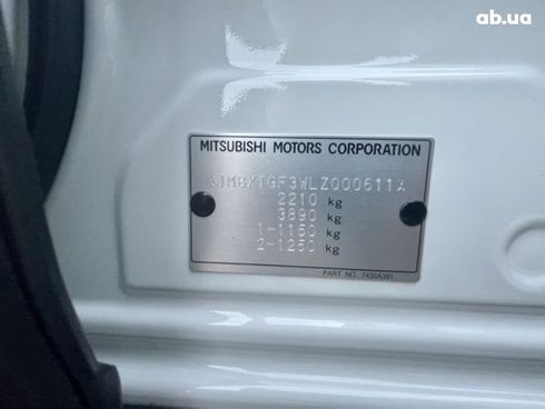 Mitsubishi Outlander 2020 - фото 17