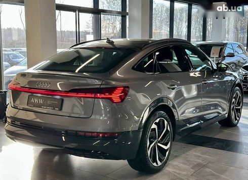 Audi E-Tron 2021 - фото 12